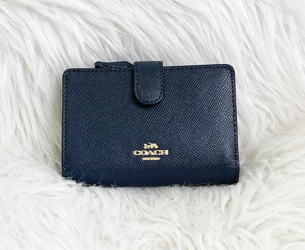 Coach Medium Corner Zip Wallet